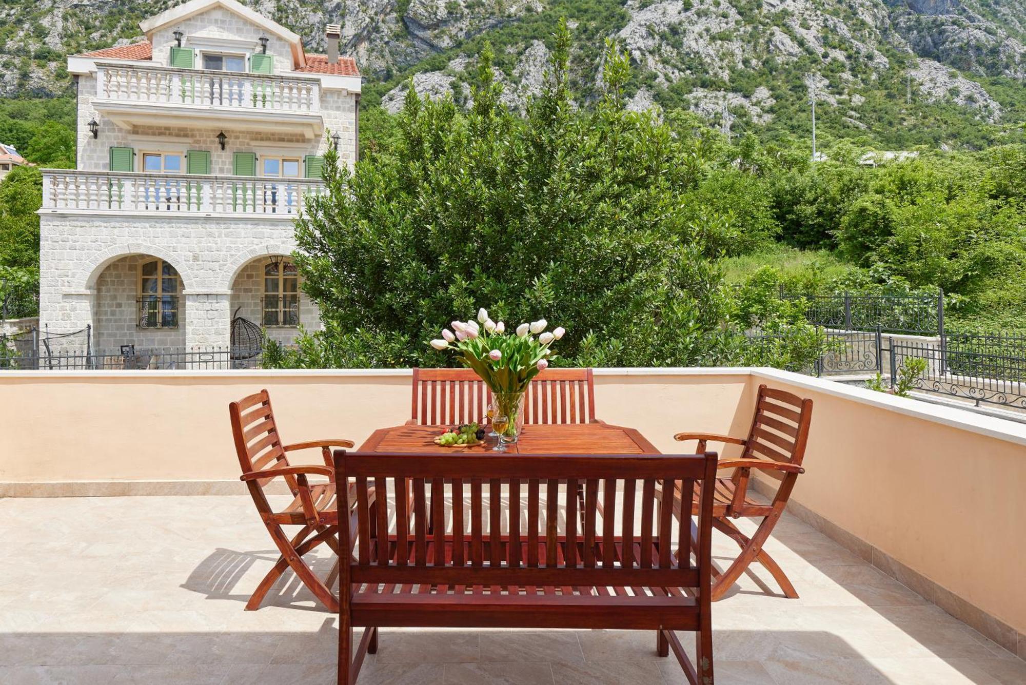 Konoba 224 Apartments Kotor Exterior photo